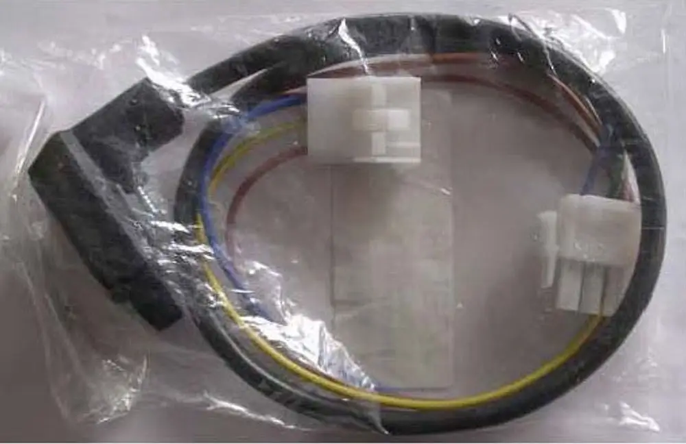 Kabelsatz in Verpackung mit mehreren Kabeln und Steckern, geeignet für Gasventil von Remeha, ohne spezifische Maße oder Modellbezeichnung erkennbar.